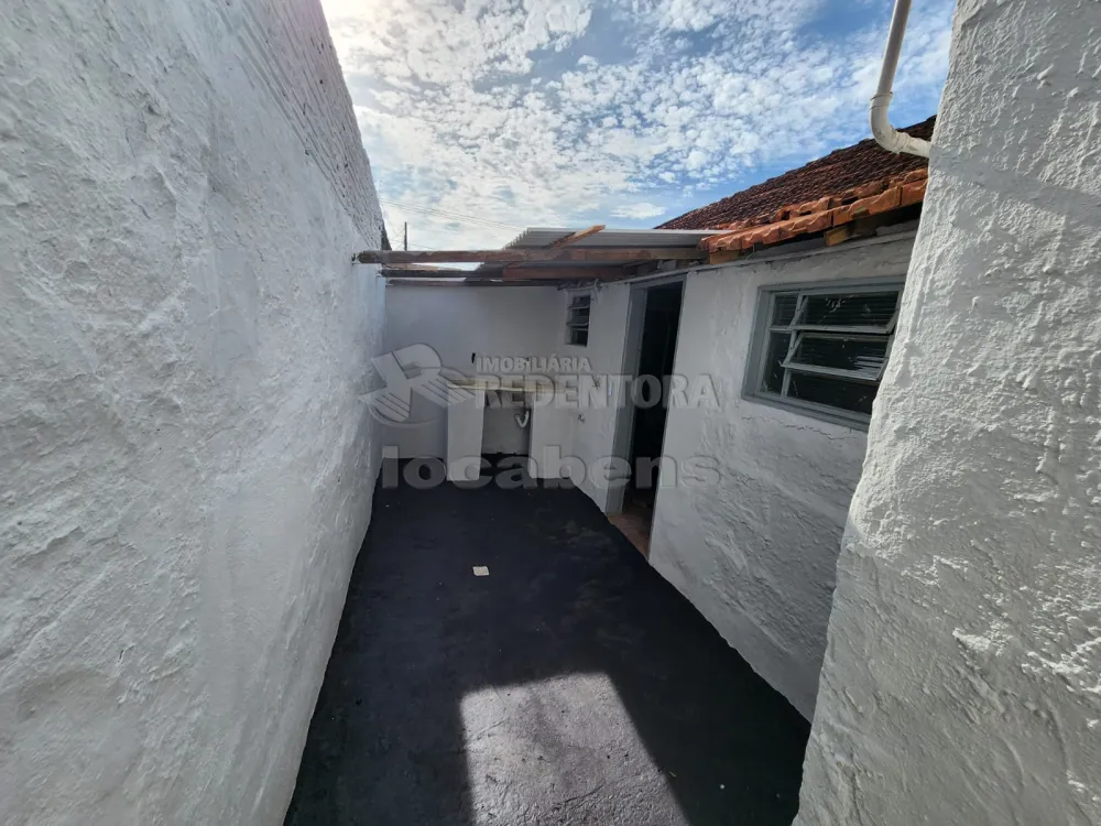 Alugar Casa / Padrão em São José do Rio Preto apenas R$ 700,00 - Foto 6