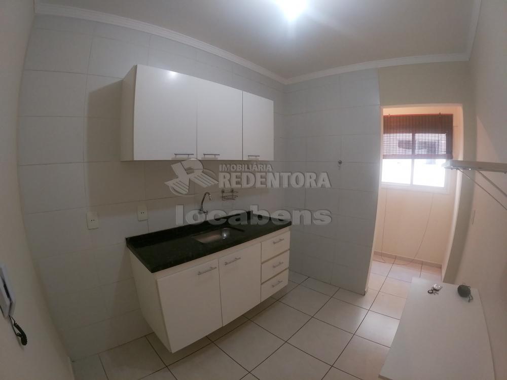Alugar Apartamento / Padrão em São José do Rio Preto R$ 1.350,00 - Foto 6