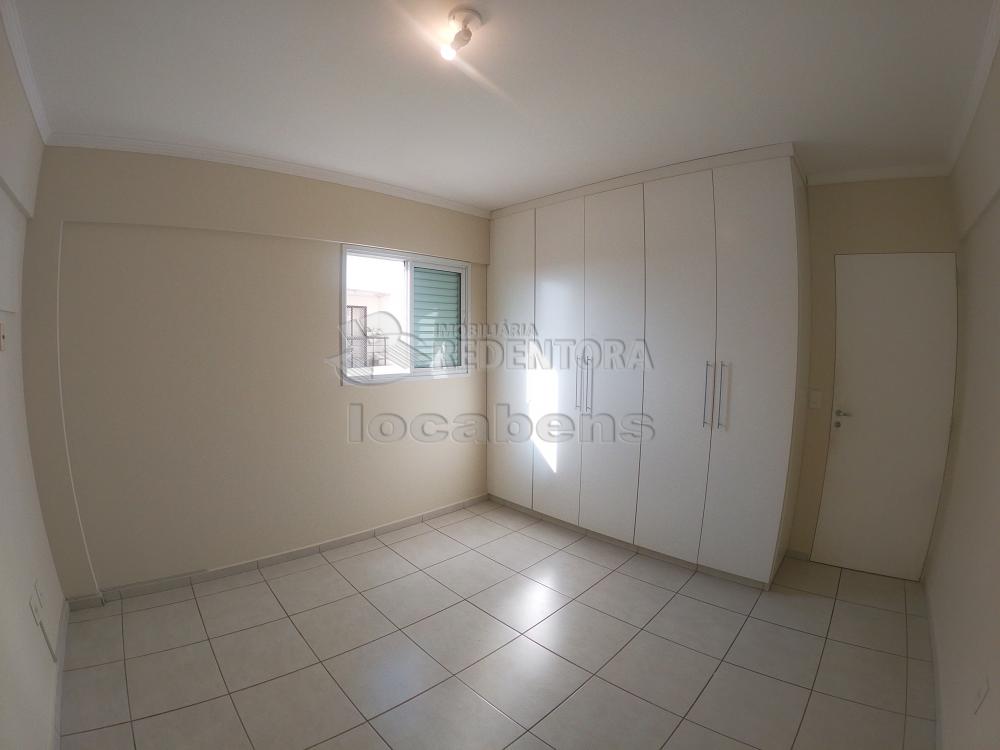 Alugar Apartamento / Padrão em São José do Rio Preto R$ 1.350,00 - Foto 10