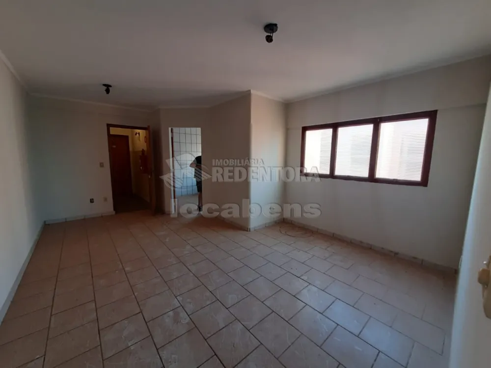 Alugar Apartamento / Padrão em São José do Rio Preto R$ 1.200,00 - Foto 2