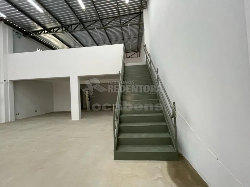 Alugar Comercial / Salão em São José do Rio Preto R$ 4.800,00 - Foto 4