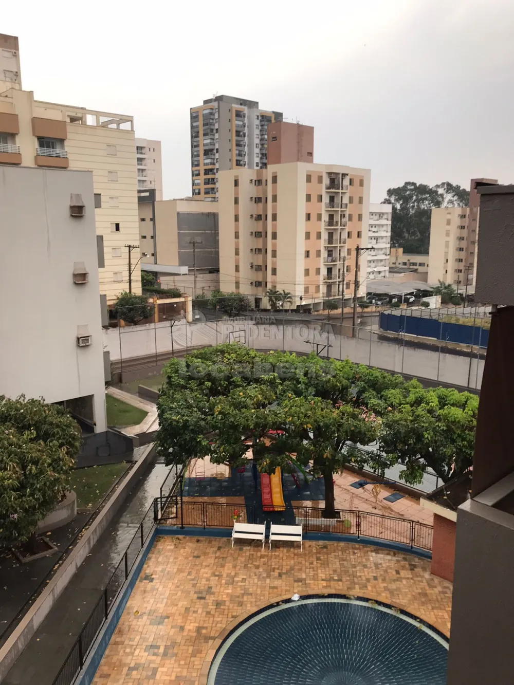 Apartamento à venda com 3 quartos, 109m² - Foto 18