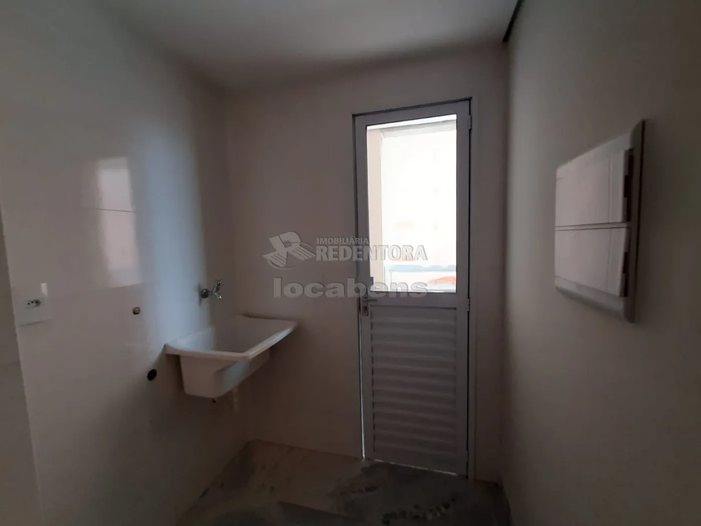 Alugar Apartamento / Padrão em São José do Rio Preto R$ 1.600,00 - Foto 3