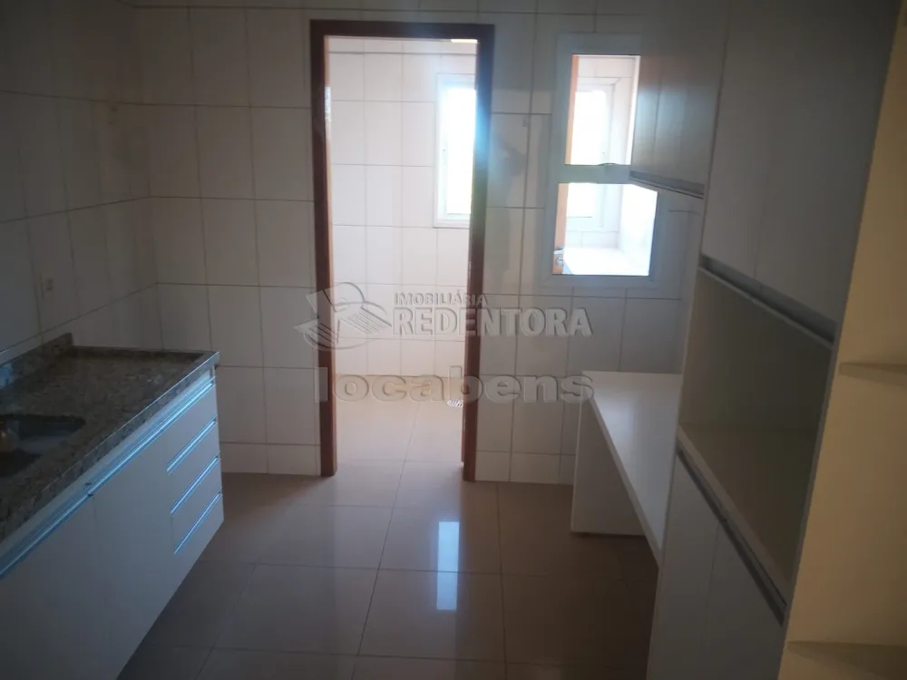 Comprar Apartamento / Padrão em São José do Rio Preto R$ 430.000,00 - Foto 4