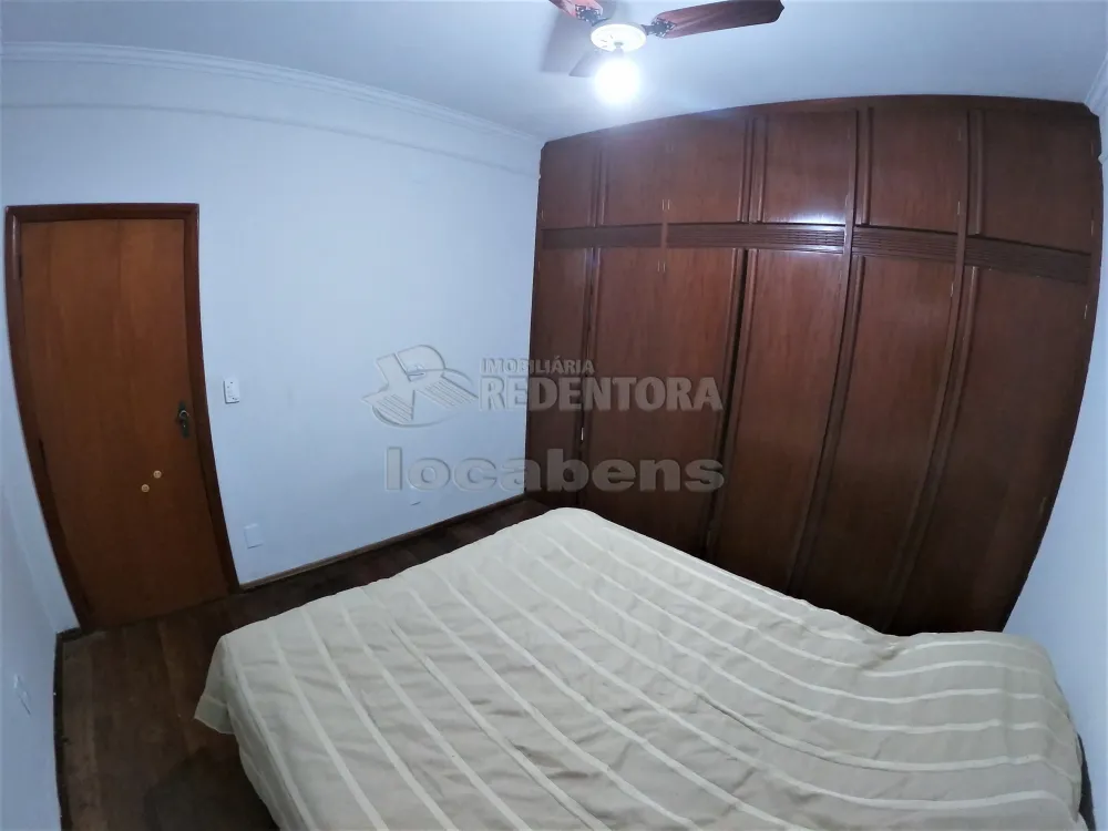 Alugar Casa / Padrão em São José do Rio Preto R$ 3.600,00 - Foto 4