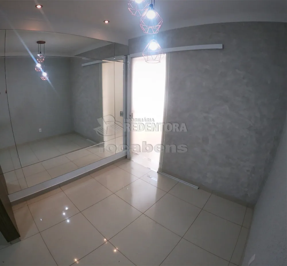 Alugar Casa / Condomínio em São José do Rio Preto R$ 1.400,00 - Foto 3