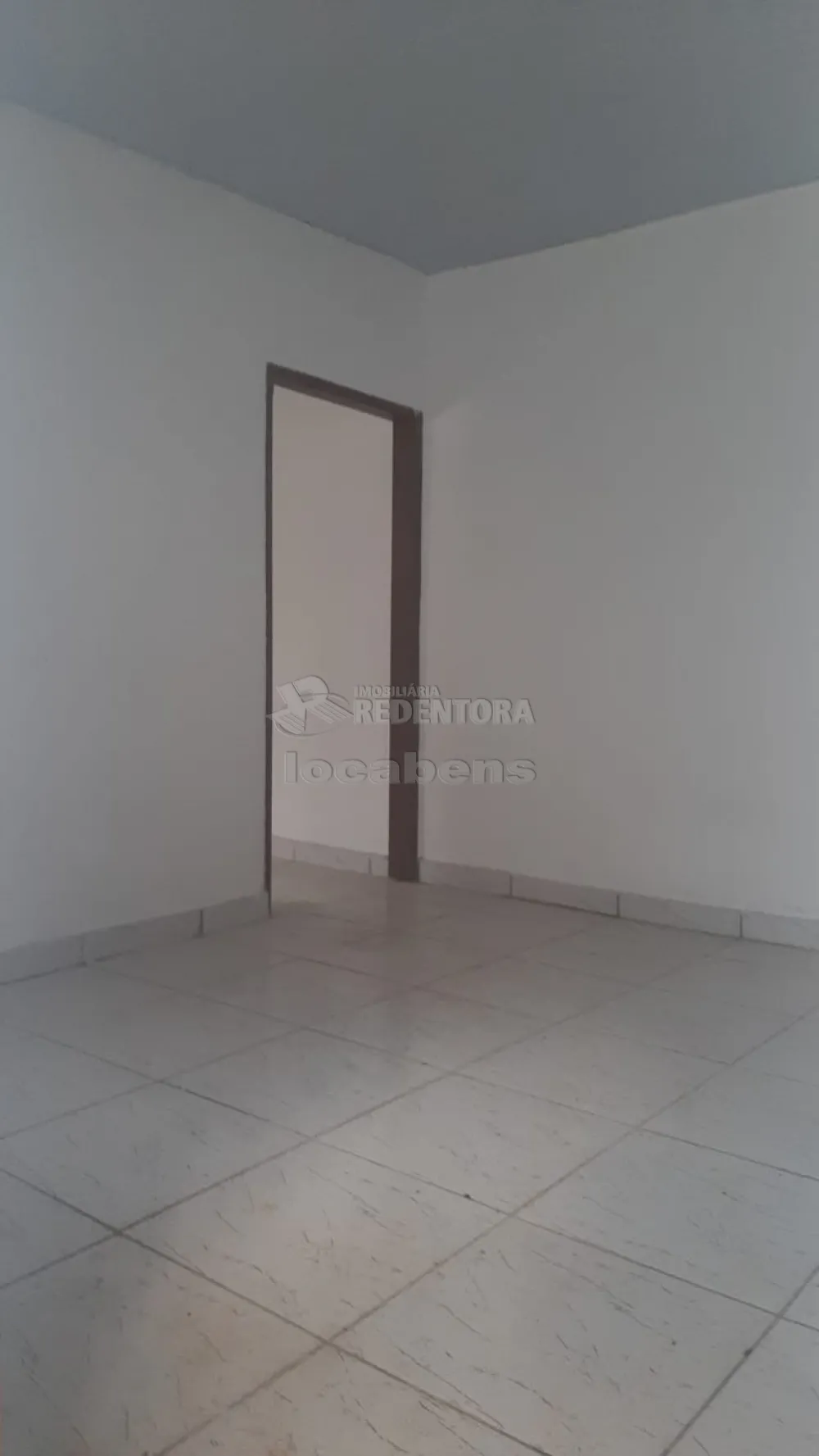 Comprar Casa / Padrão em São José do Rio Preto R$ 290.000,00 - Foto 4