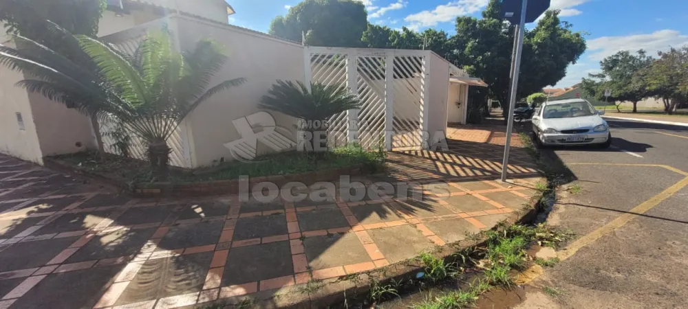 Comprar Casa / Padrão em São José do Rio Preto R$ 850.000,00 - Foto 3