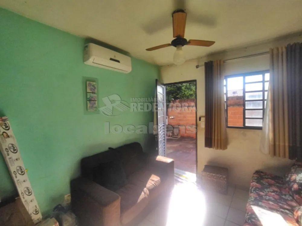 Comprar Casa / Padrão em São José do Rio Preto R$ 160.000,00 - Foto 4