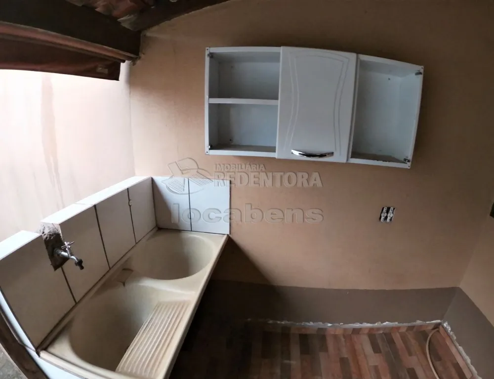 Alugar Casa / Padrão em São José do Rio Preto R$ 1.200,00 - Foto 8