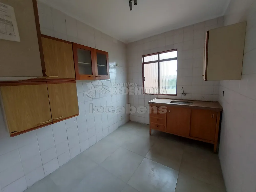 Alugar Apartamento / Padrão em São José do Rio Preto R$ 600,00 - Foto 6