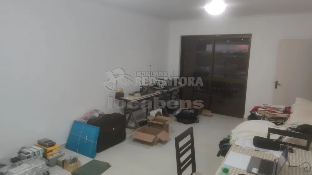 Alugar Apartamento / Padrão em São José do Rio Preto R$ 900,00 - Foto 1