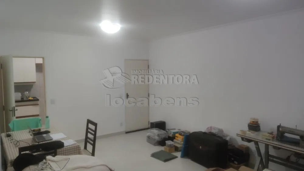 Alugar Apartamento / Padrão em São José do Rio Preto R$ 900,00 - Foto 2