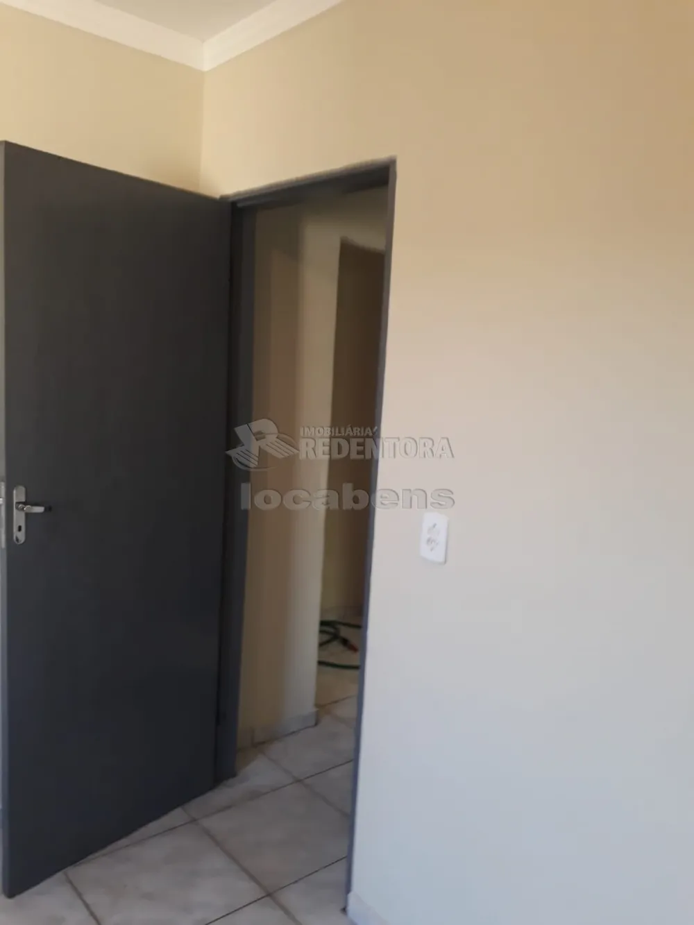 Comprar Casa / Padrão em São José do Rio Preto apenas R$ 220.000,00 - Foto 2