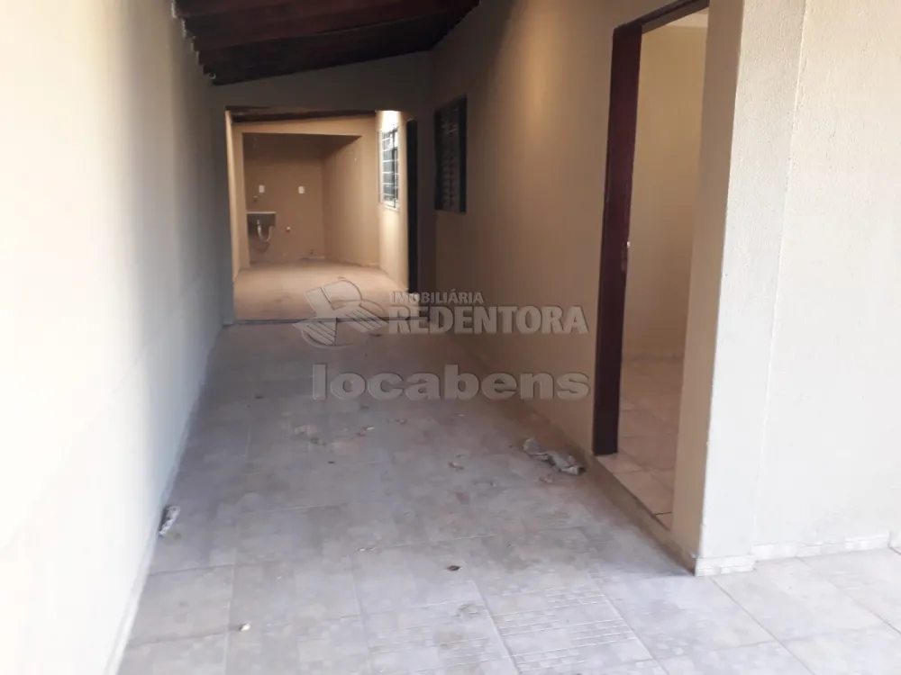 Comprar Casa / Padrão em São José do Rio Preto R$ 220.000,00 - Foto 4