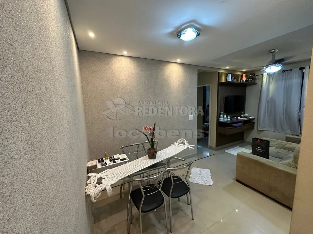 Comprar Apartamento / Padrão em São José do Rio Preto R$ 200.000,00 - Foto 4