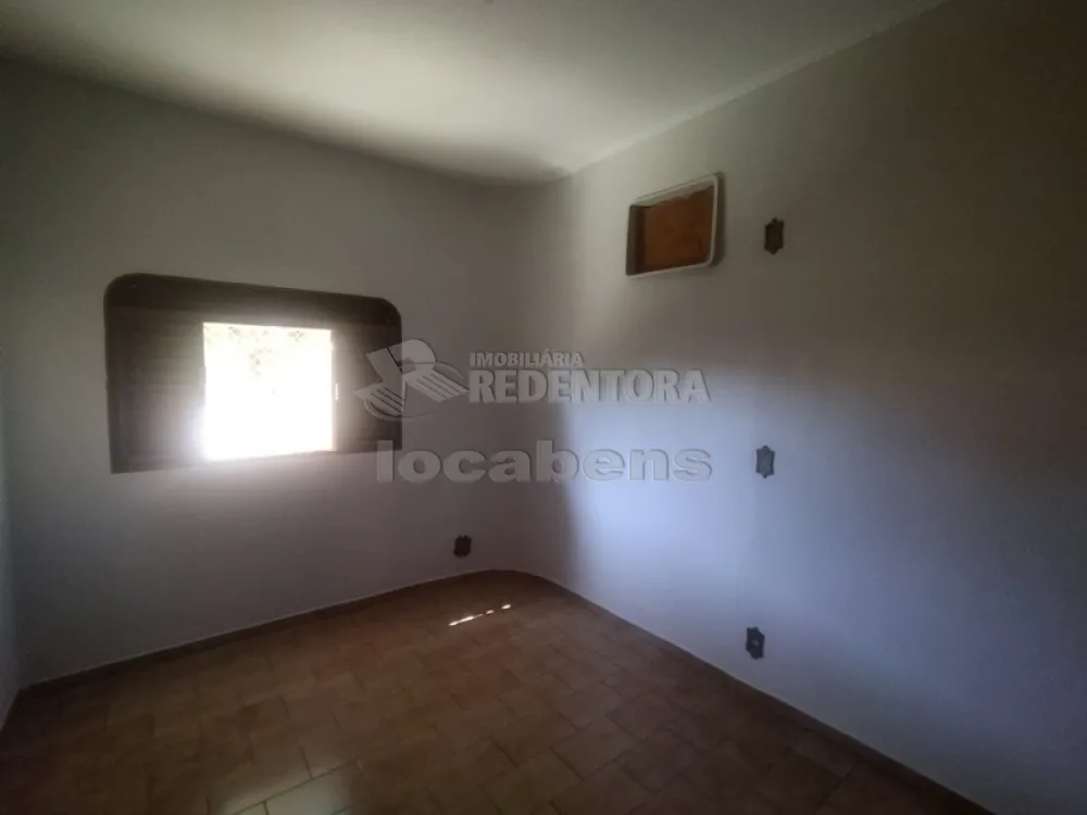 Alugar Casa / Padrão em São José do Rio Preto R$ 2.150,00 - Foto 13