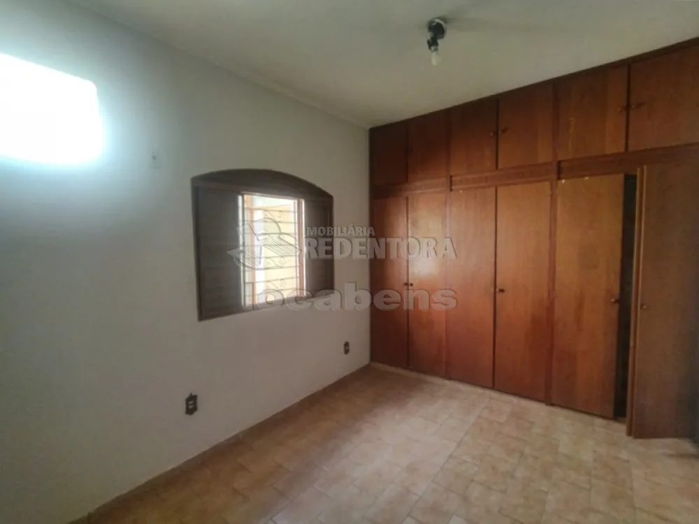 Alugar Casa / Padrão em São José do Rio Preto R$ 2.150,00 - Foto 11