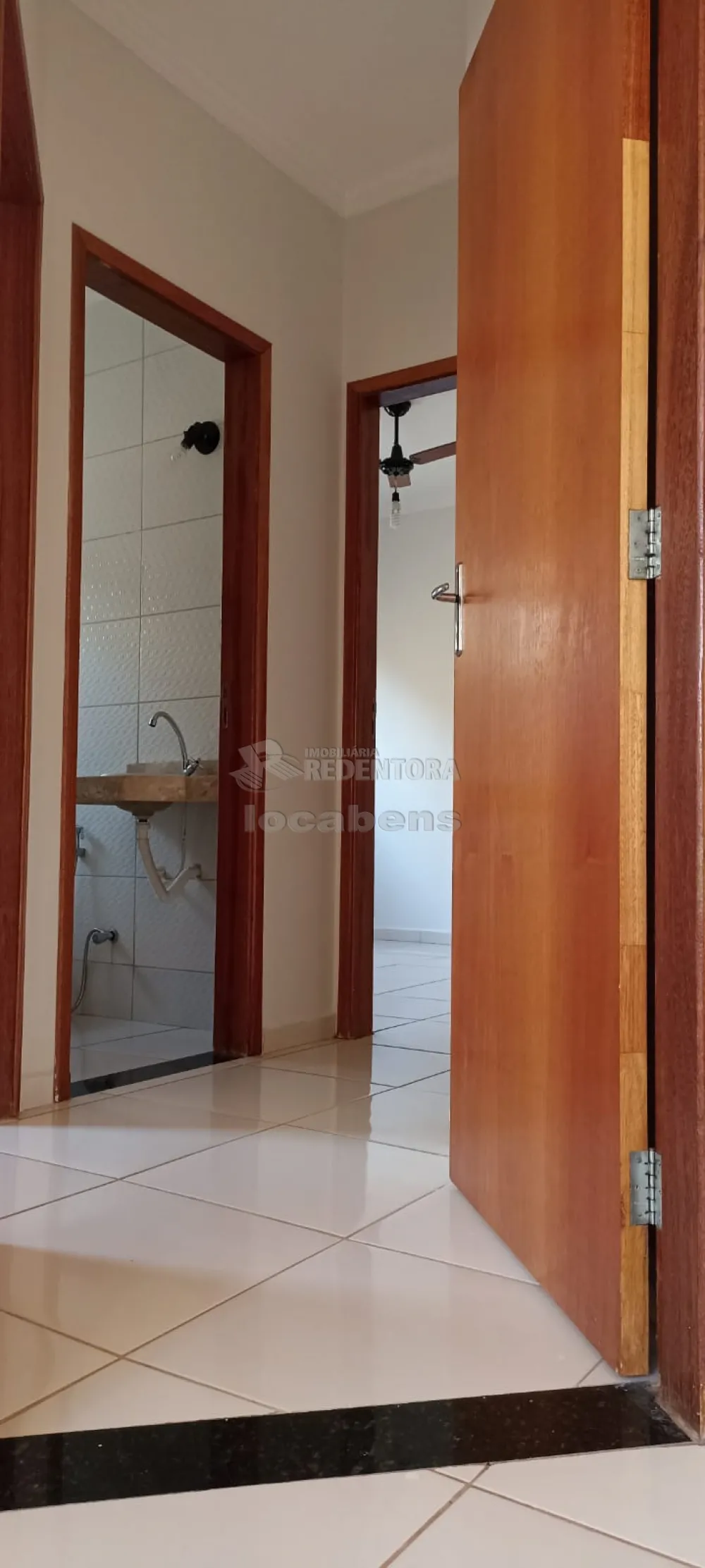 Comprar Casa / Padrão em São José do Rio Preto R$ 230.000,00 - Foto 3