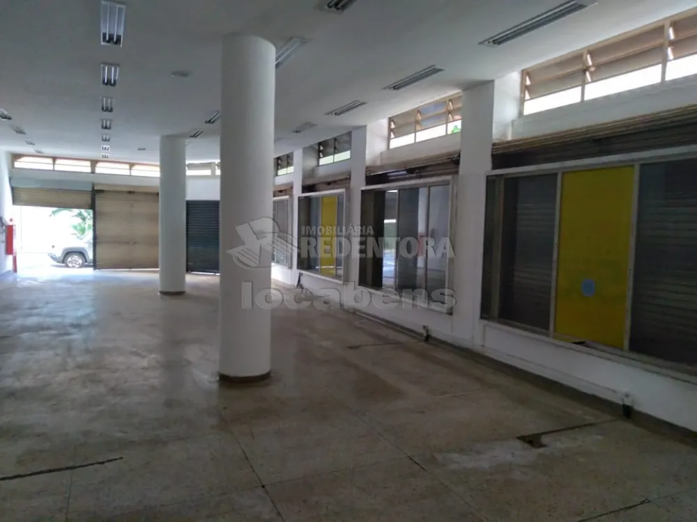 Alugar Comercial / Salão em São José do Rio Preto R$ 11.800,00 - Foto 2