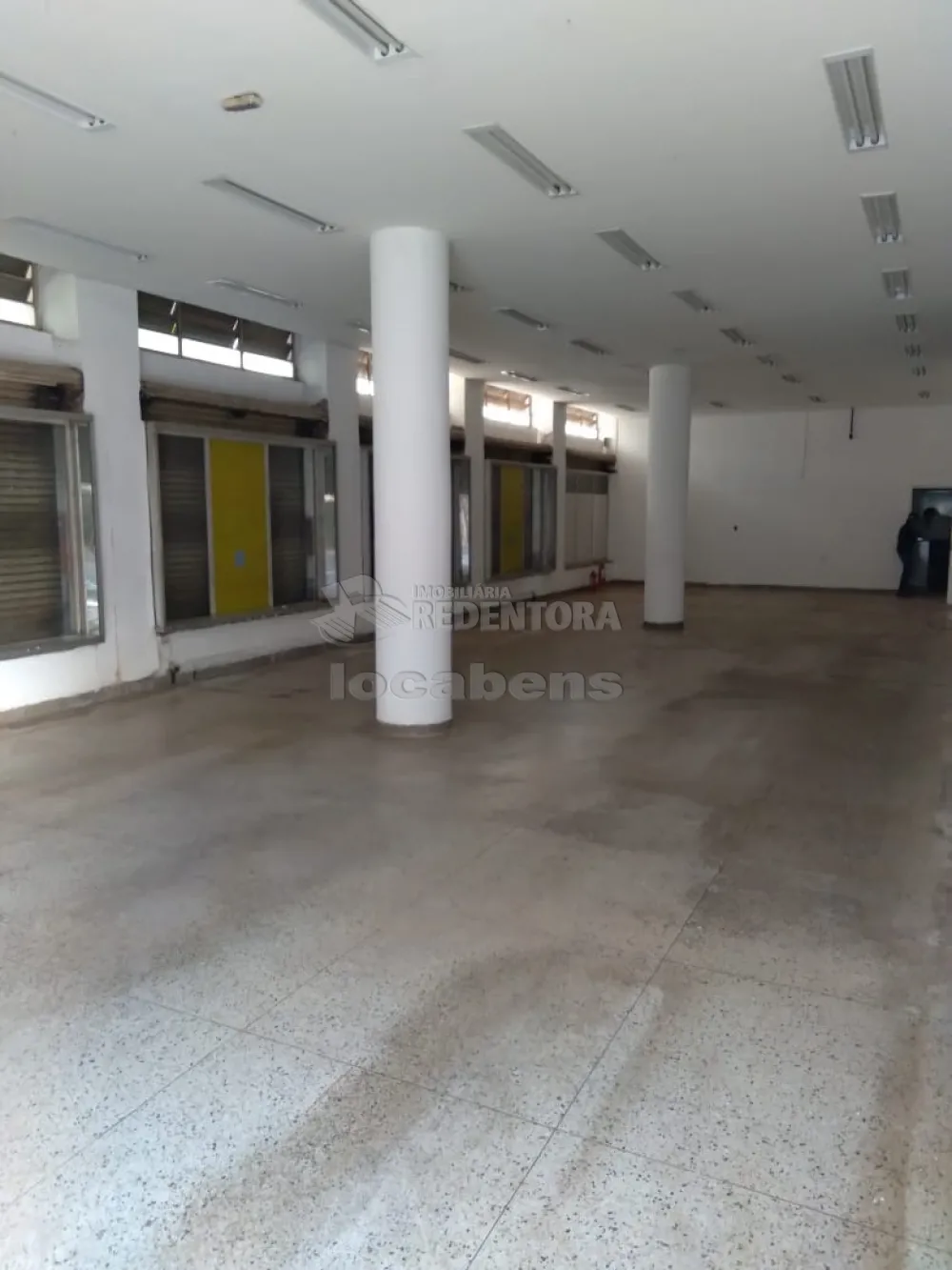 Alugar Comercial / Salão em São José do Rio Preto R$ 11.800,00 - Foto 3