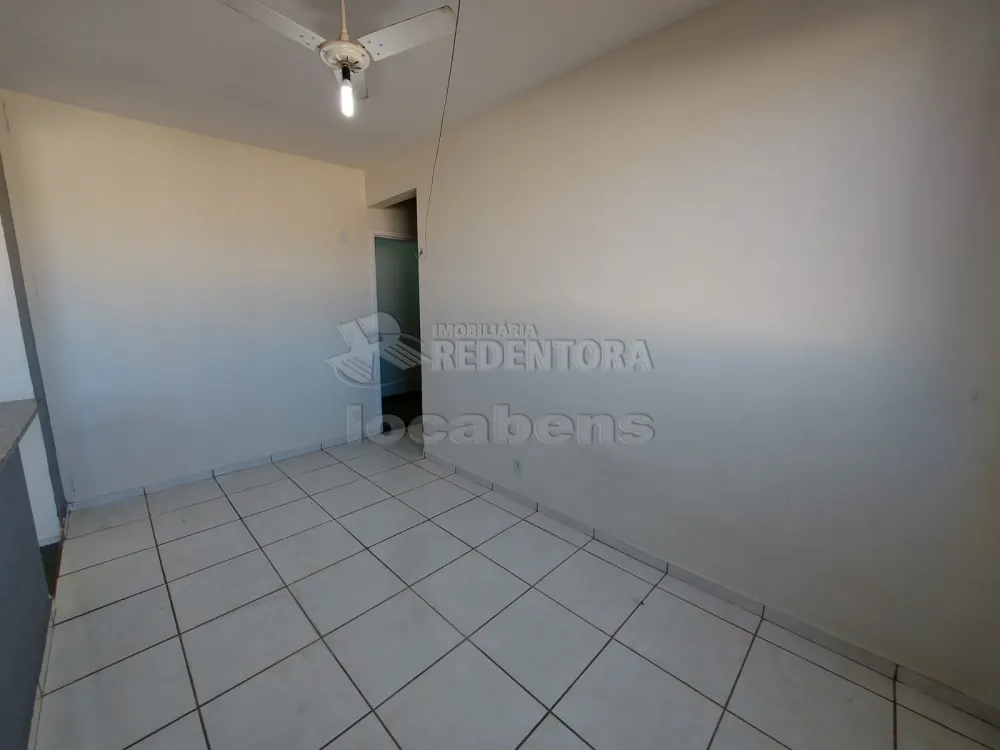 Alugar Apartamento / Padrão em São José do Rio Preto apenas R$ 700,00 - Foto 2