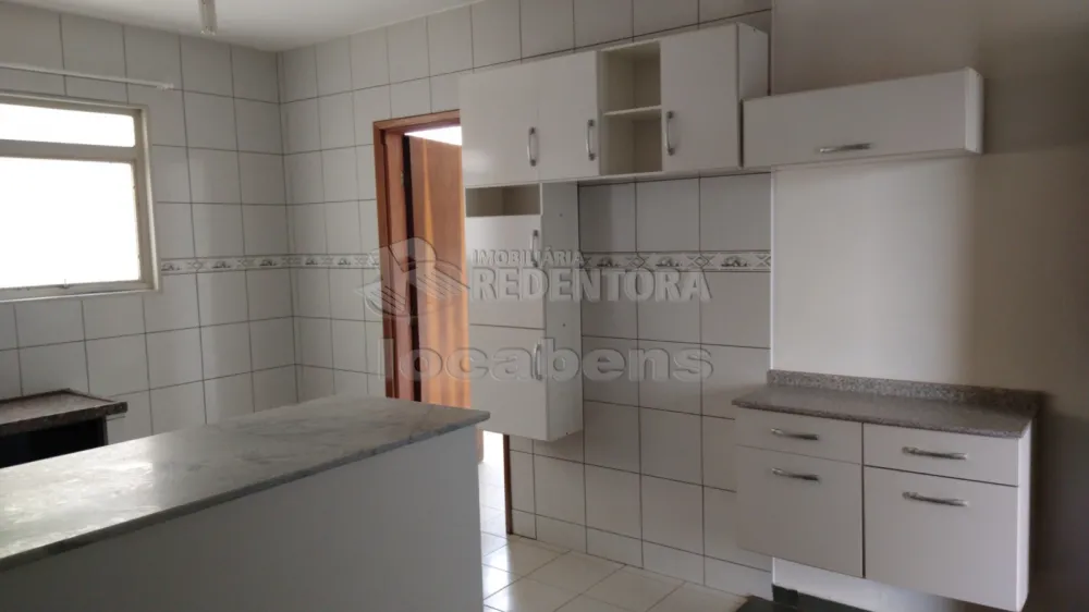 Comprar Apartamento / Padrão em São José do Rio Preto R$ 450.000,00 - Foto 2