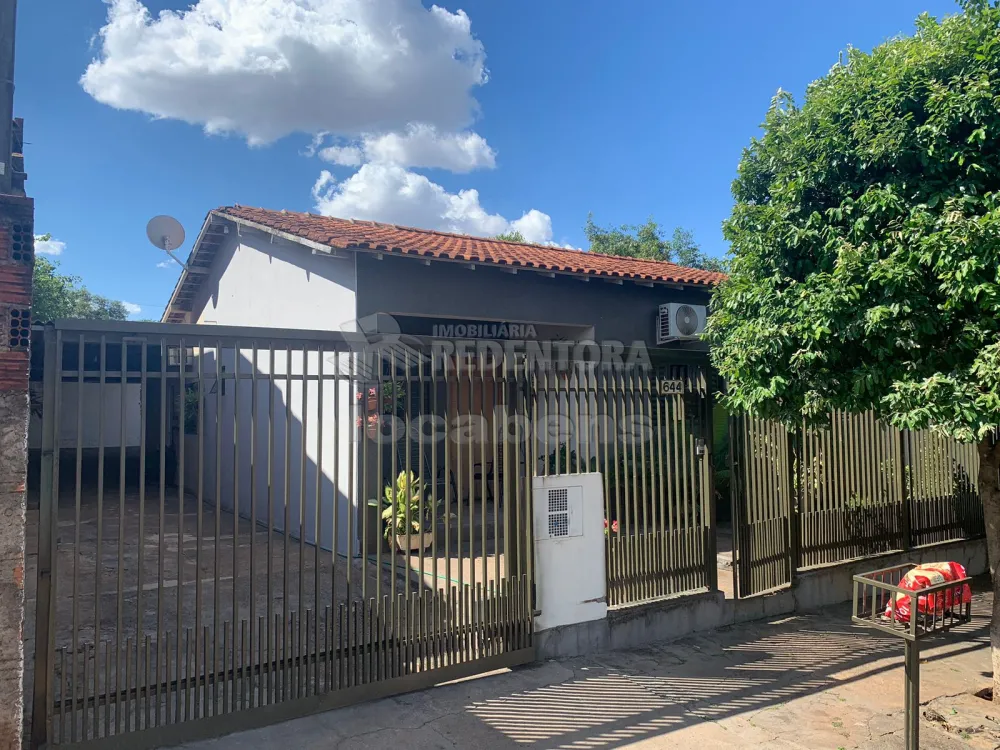 Comprar Casa / Padrão em São José do Rio Preto R$ 400.000,00 - Foto 1