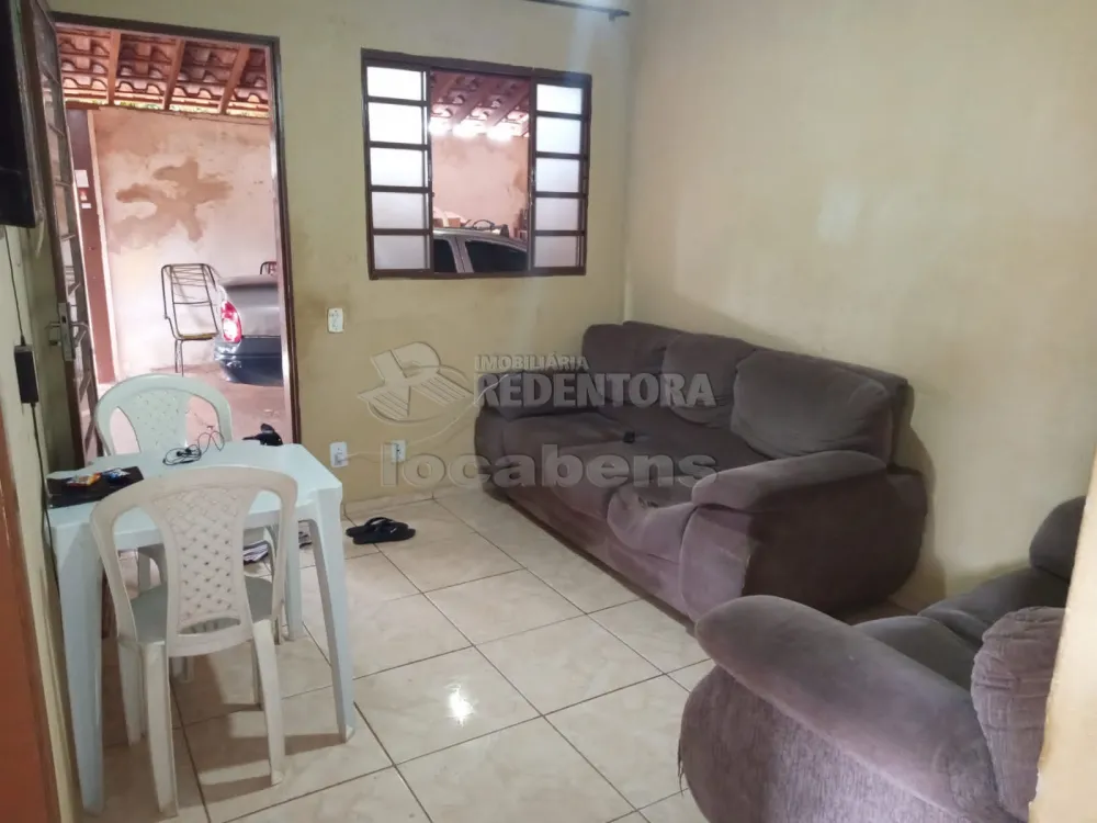 Comprar Casa / Padrão em São José do Rio Preto R$ 150.000,00 - Foto 2