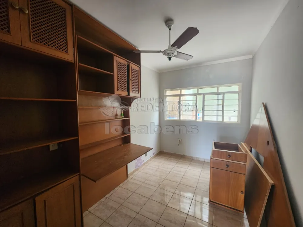 Alugar Casa / Padrão em São José do Rio Preto R$ 2.300,00 - Foto 7