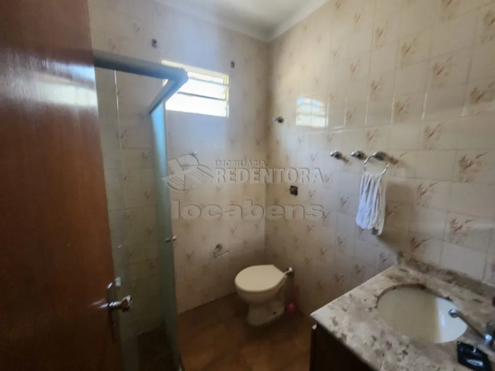 Alugar Casa / Padrão em São José do Rio Preto R$ 2.300,00 - Foto 13