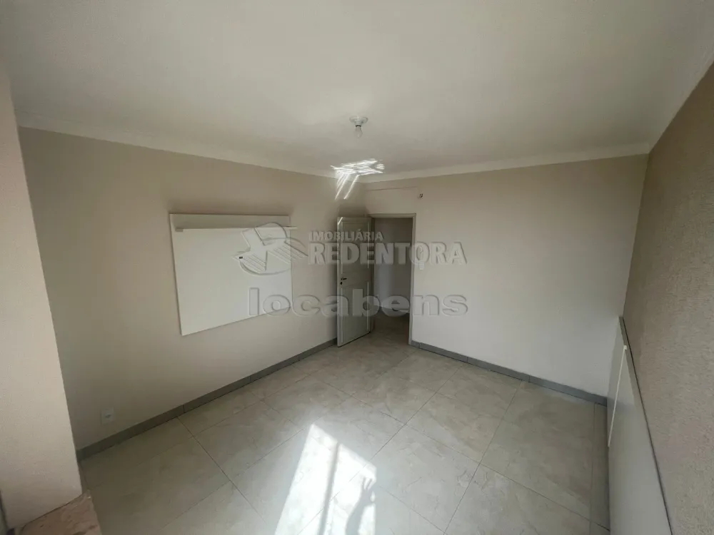 Alugar Apartamento / Padrão em São José do Rio Preto R$ 2.200,00 - Foto 6