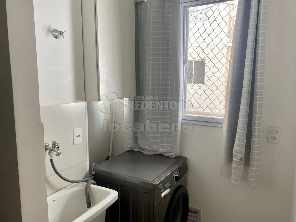 Comprar Apartamento / Padrão em São José do Rio Preto R$ 320.000,00 - Foto 5