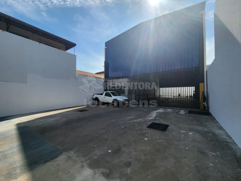 Alugar Comercial / Salão em São José do Rio Preto R$ 7.000,00 - Foto 1