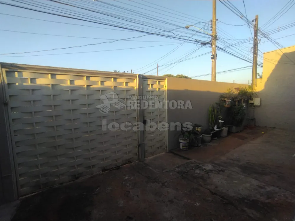 Comprar Casa / Padrão em São José do Rio Preto R$ 220.000,00 - Foto 3