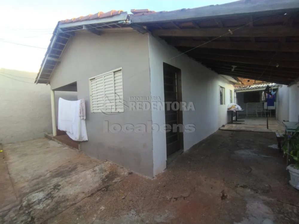 Comprar Casa / Padrão em São José do Rio Preto R$ 220.000,00 - Foto 2