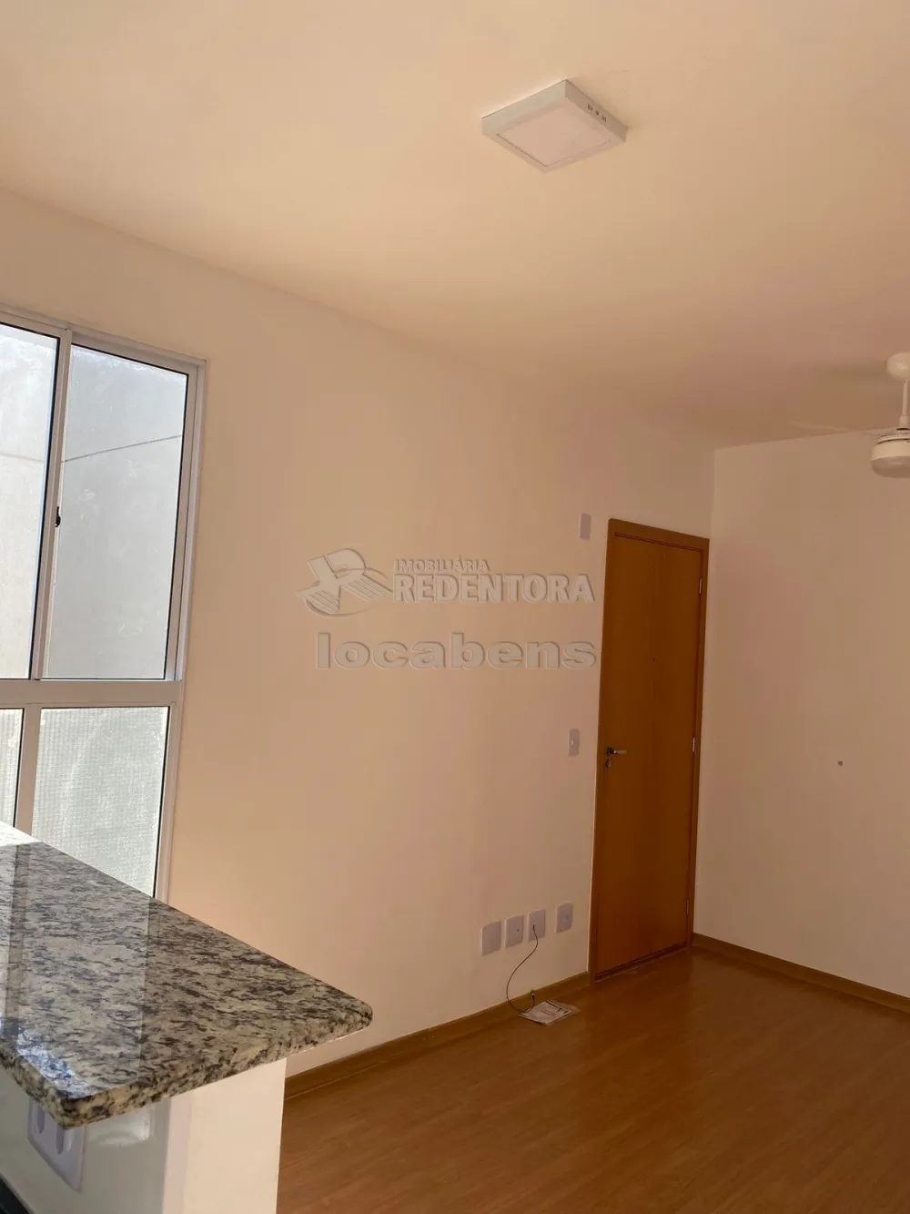 Alugar Apartamento / Padrão em São José do Rio Preto R$ 1.150,00 - Foto 2