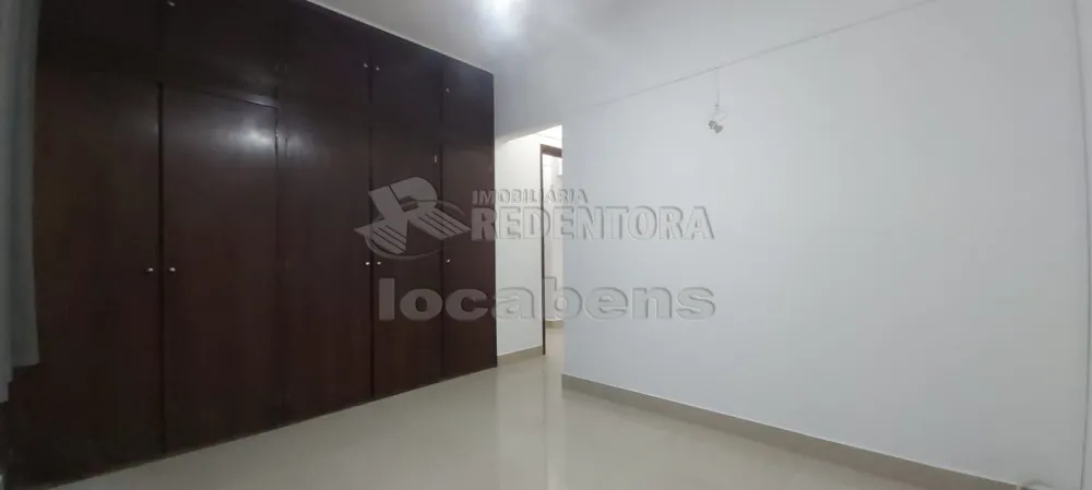 Alugar Apartamento / Padrão em São José do Rio Preto R$ 1.700,00 - Foto 14