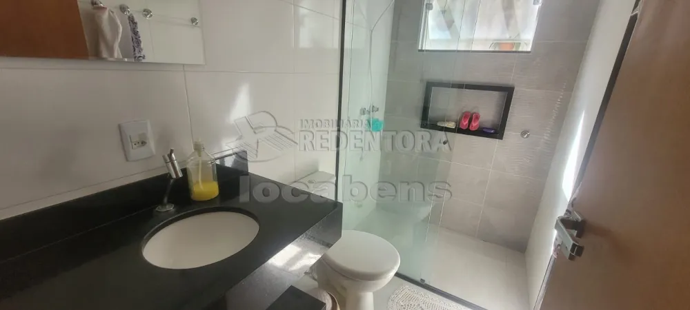 Alugar Casa / Padrão em São José do Rio Preto R$ 1.600,00 - Foto 16