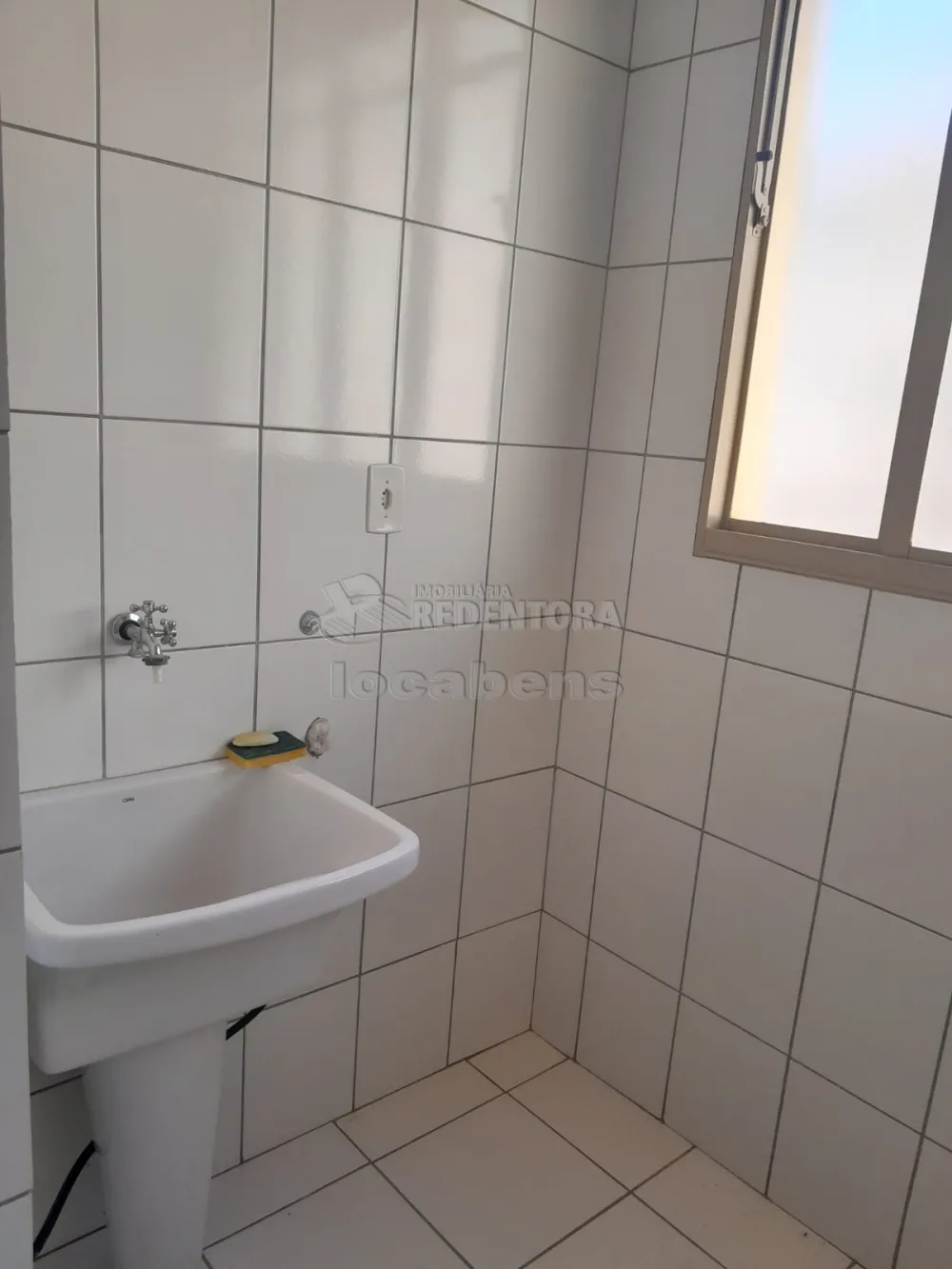 Alugar Apartamento / Padrão em São José do Rio Preto R$ 1.100,00 - Foto 9