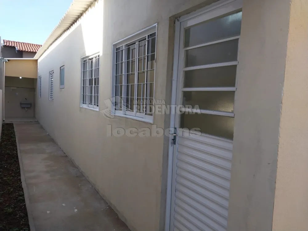 Comprar Casa / Padrão em São José do Rio Preto R$ 265.000,00 - Foto 4