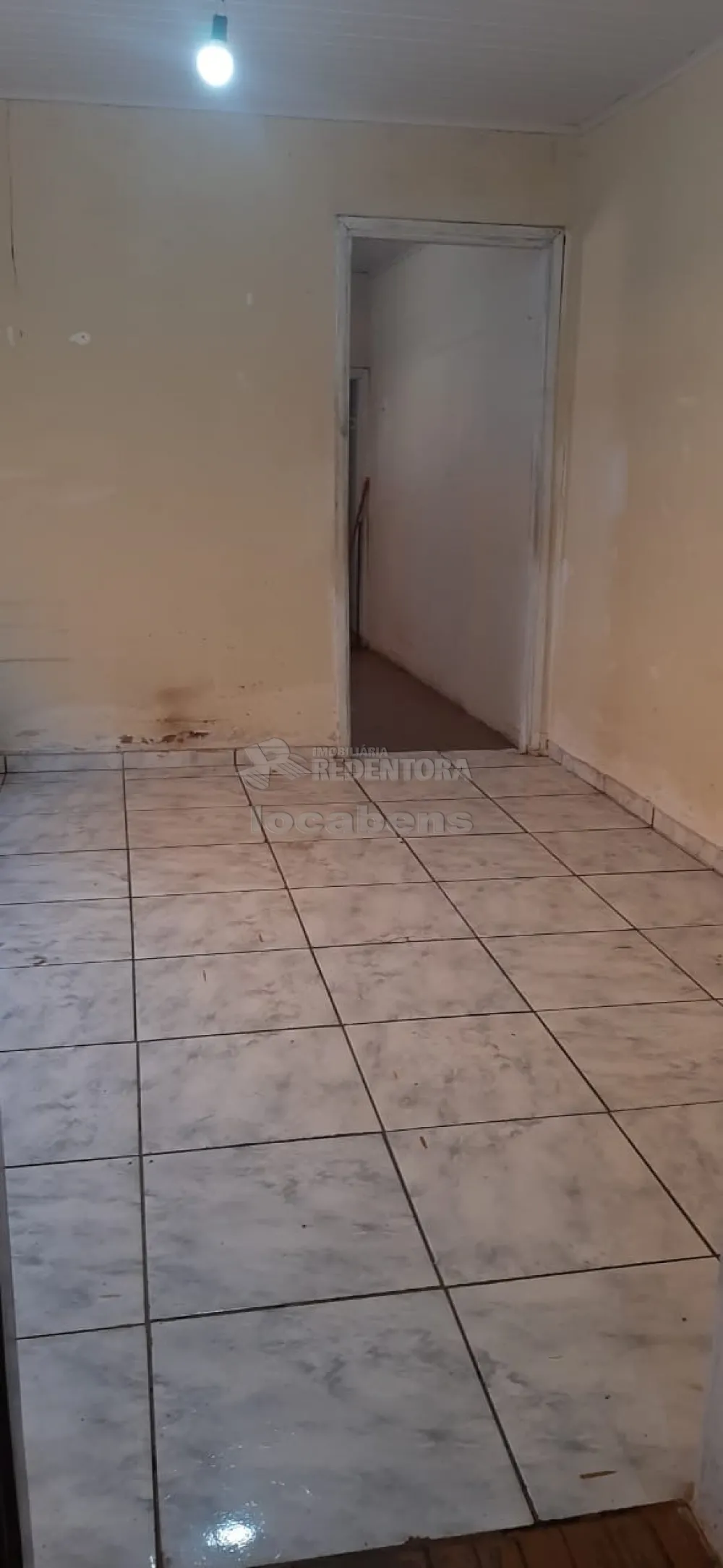 Comprar Casa / Padrão em São José do Rio Preto R$ 220.000,00 - Foto 2