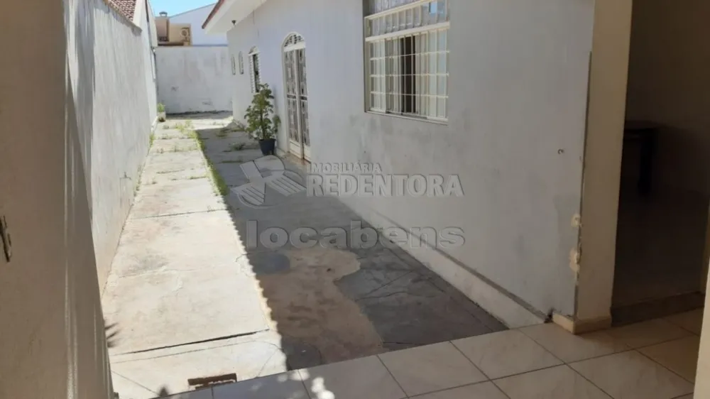 Comprar Casa / Padrão em Ibirá R$ 470.000,00 - Foto 3