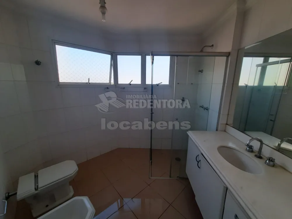 Alugar Apartamento / Padrão em São José do Rio Preto R$ 3.000,00 - Foto 14