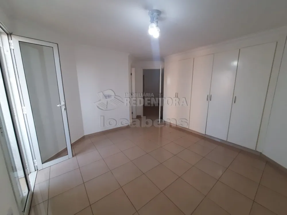 Alugar Apartamento / Padrão em São José do Rio Preto R$ 3.000,00 - Foto 17