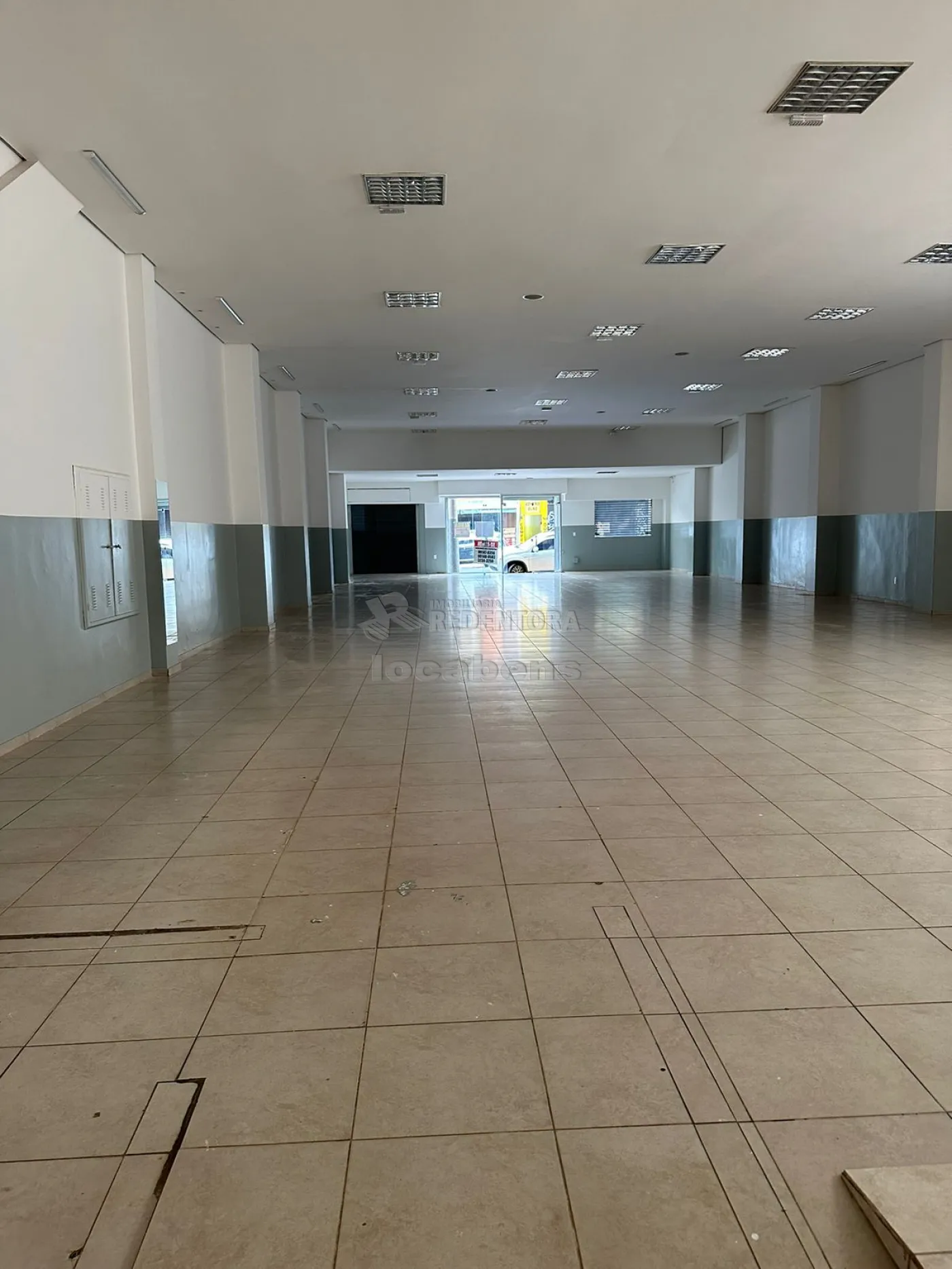 Alugar Comercial / Salão em São José do Rio Preto apenas R$ 15.000,00 - Foto 4