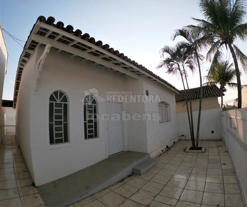 Alugar Casa / Padrão em São José do Rio Preto R$ 2.500,00 - Foto 2