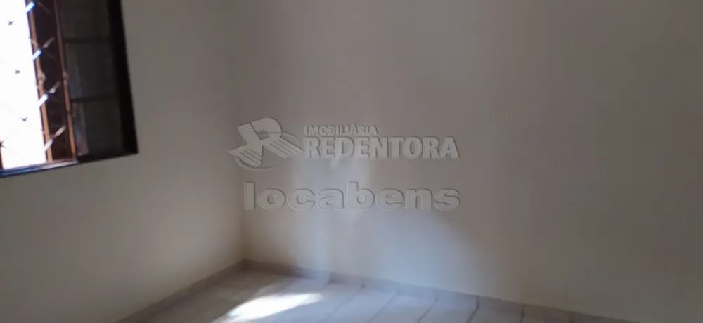 Alugar Casa / Padrão em São José do Rio Preto R$ 1.500,00 - Foto 5