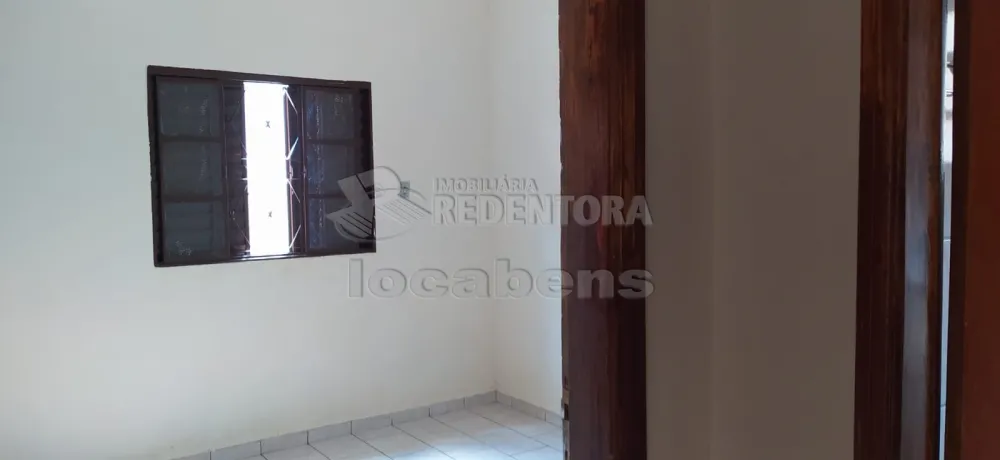 Alugar Casa / Padrão em São José do Rio Preto R$ 1.500,00 - Foto 6