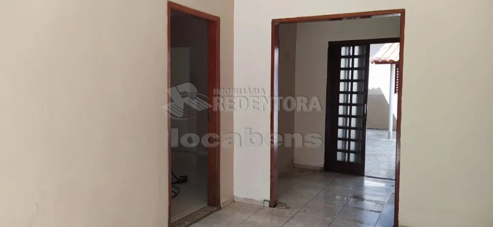 Alugar Casa / Padrão em São José do Rio Preto R$ 1.500,00 - Foto 10